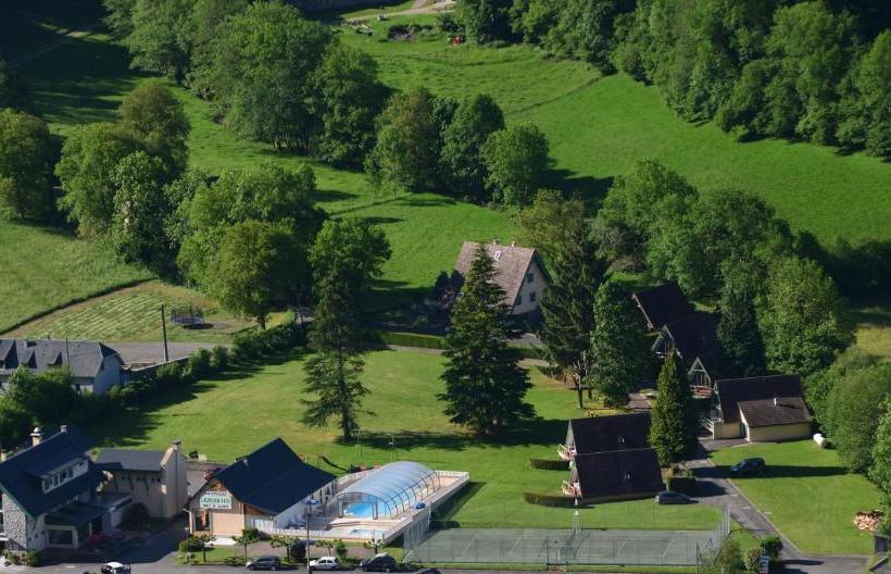 בית מלון כפרי Le Chalet