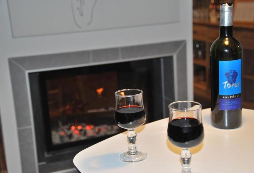 בית מלון כפרי Le Chalet