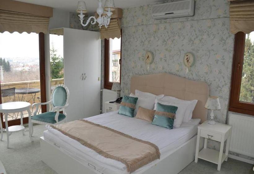 Отель Parla Viens Suites