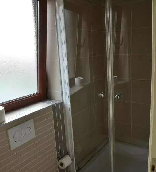 Hotelli Parla Viens Suites