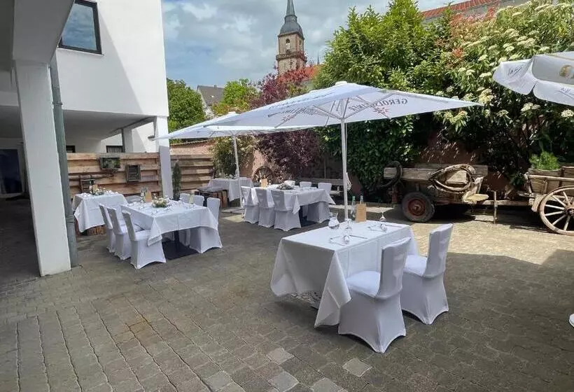 Hotelli Restaurant Goldenes Ross