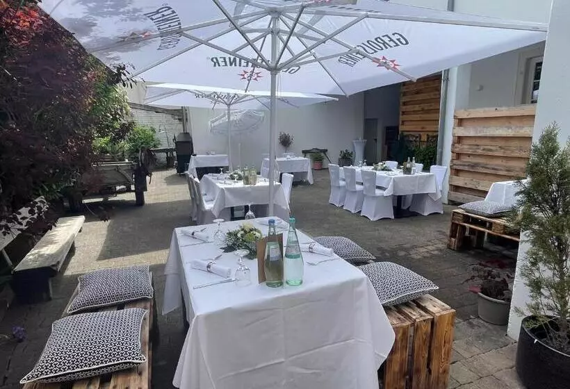 Hotelli Restaurant Goldenes Ross