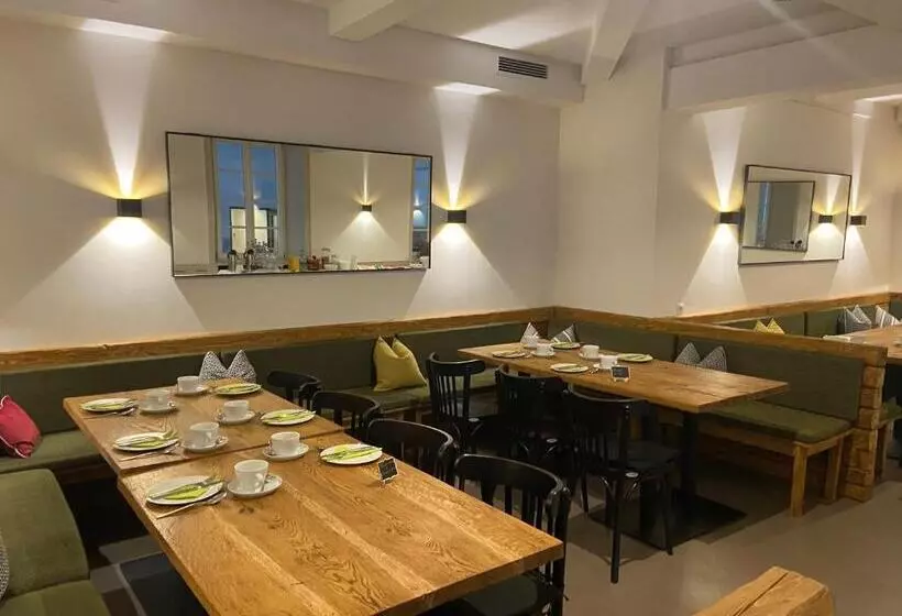 Hotelli Restaurant Goldenes Ross