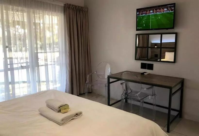 Hotelli Umtali Country Inn