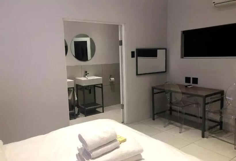 Hotelli Umtali Country Inn