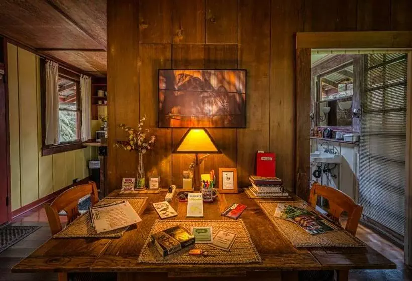 Majatalo Crater Rim Cabin
