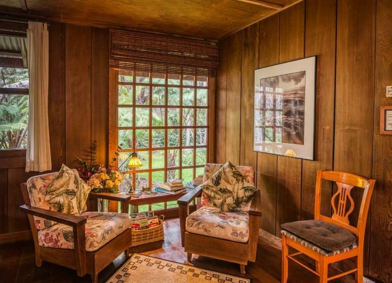 פנסיון Crater Rim Cabin