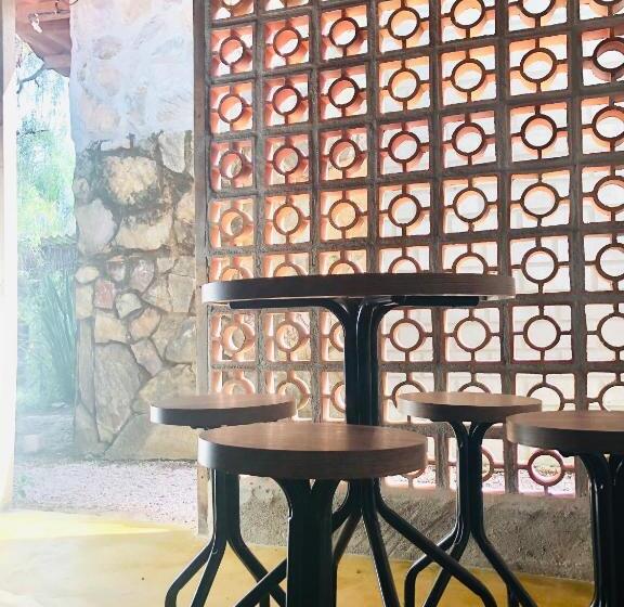 پانسیون Shanti Hospedaria Na Vila De São Jorge