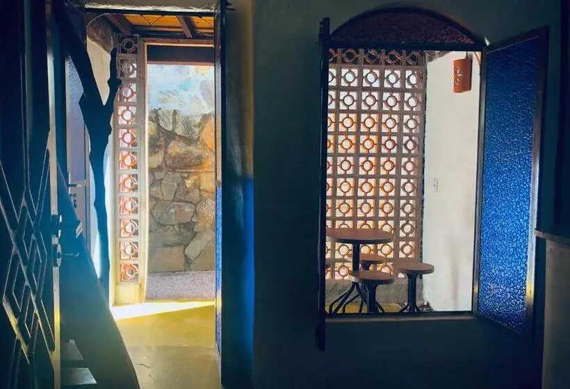 ペンション Shanti   Hospedaria Na Vila De São Jorge
