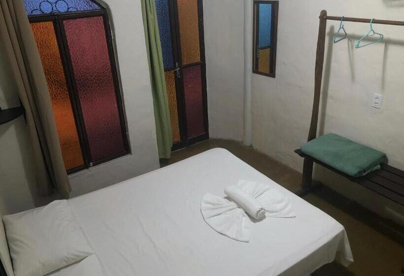 پانسیون Shanti Hospedaria Na Vila De São Jorge