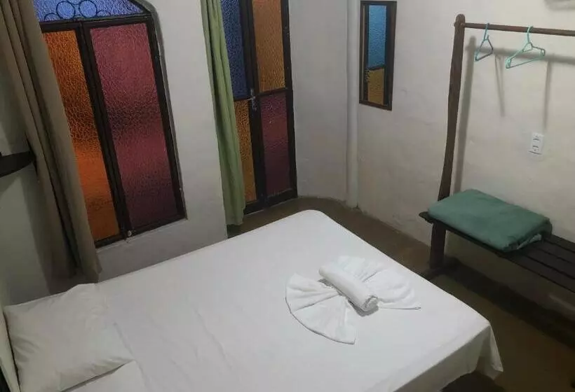 ペンション Shanti   Hospedaria Na Vila De São Jorge