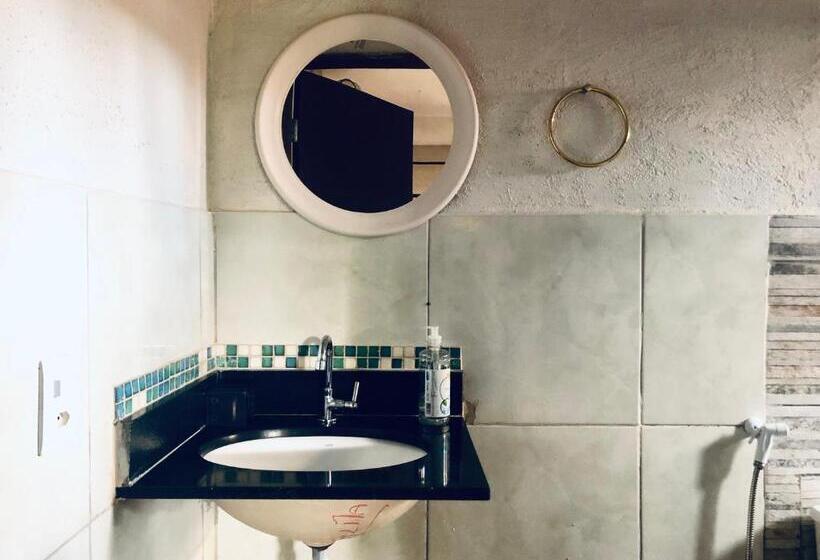 پانسیون Shanti Hospedaria Na Vila De São Jorge