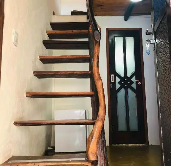 ペンション Shanti   Hospedaria Na Vila De São Jorge
