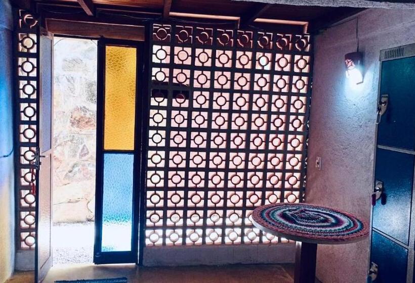 پانسیون Shanti Hospedaria Na Vila De São Jorge