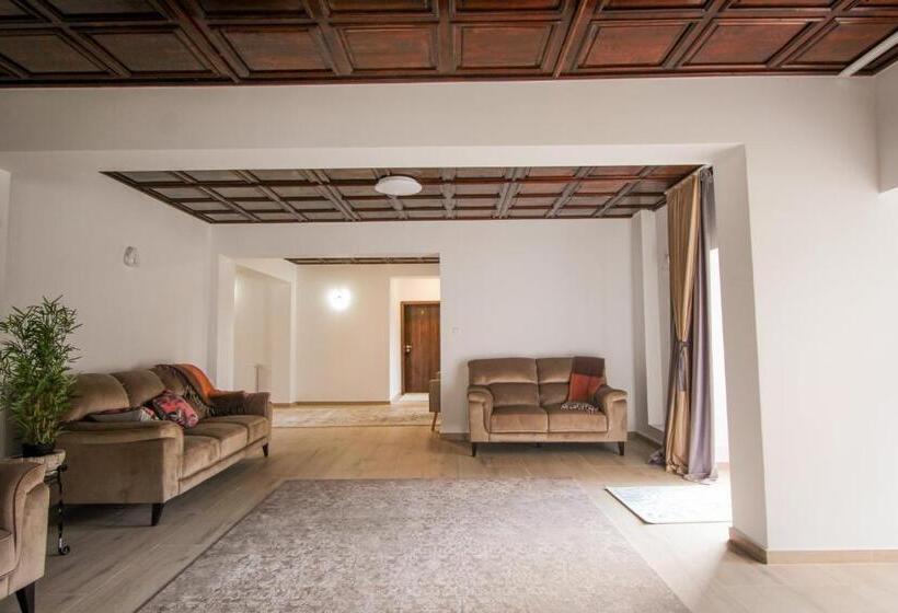 پانسیون Vila Smaranda