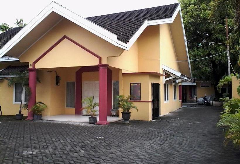 פנסיון Wisma Mutiara