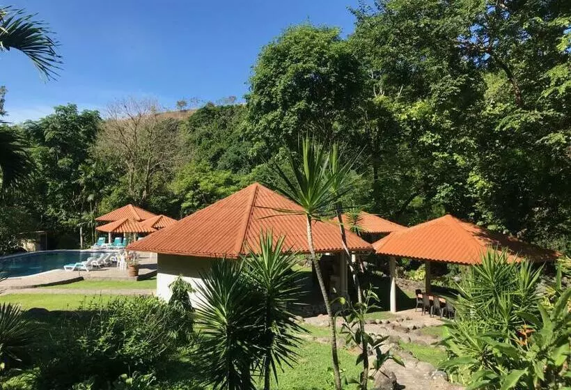 リゾートホテル Cabanas Rio Encantado