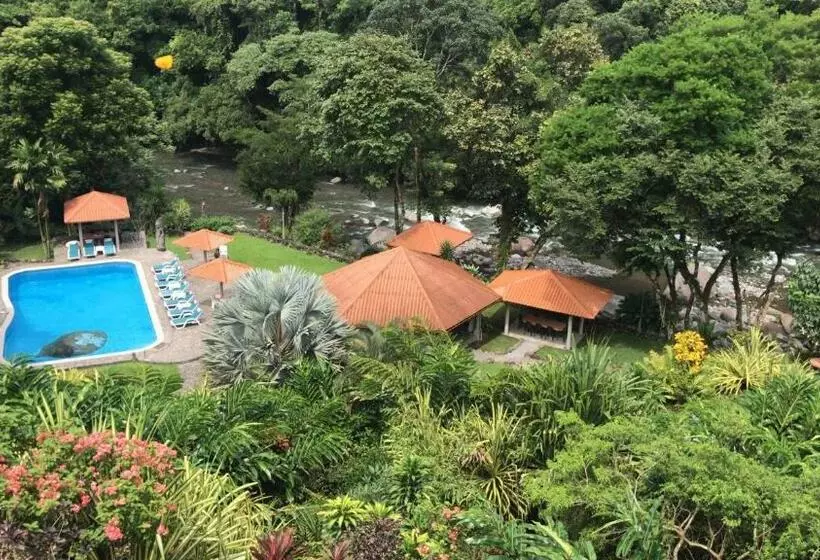 リゾートホテル Cabanas Rio Encantado