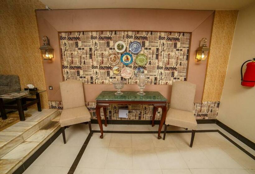 Pensió Shelton Accamodator