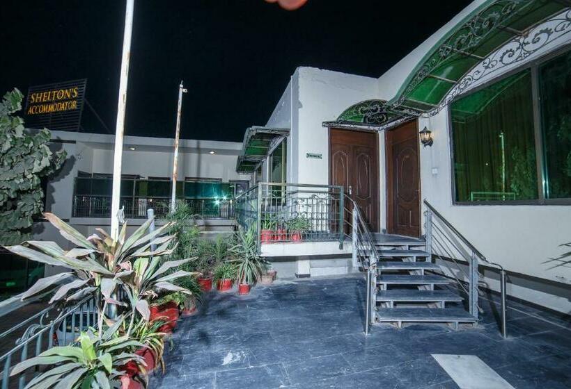 Pensió Shelton Accamodator