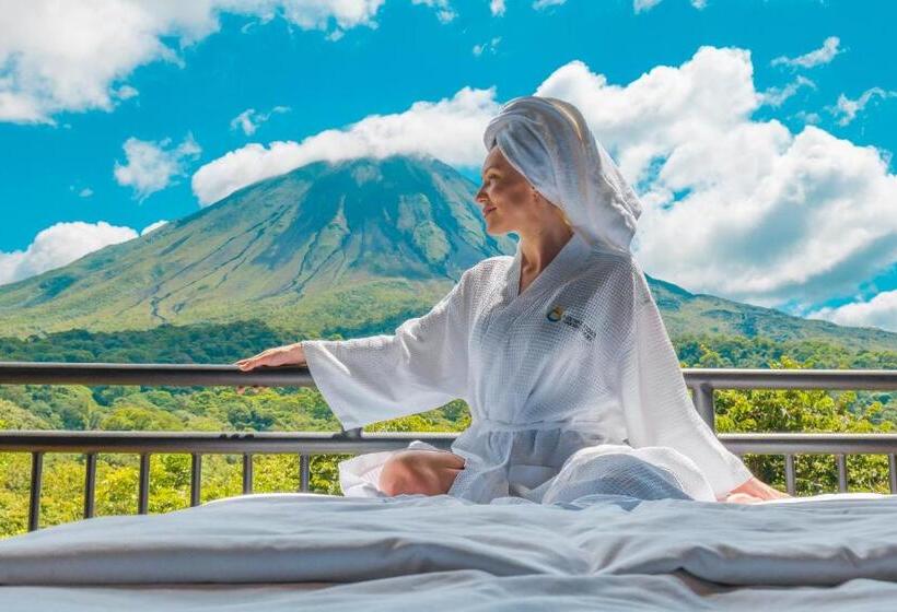 ホテル Arenal Kioro Suites & Spa