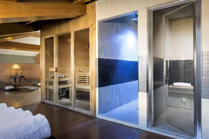 هتل Golden Tulip Rome Piram