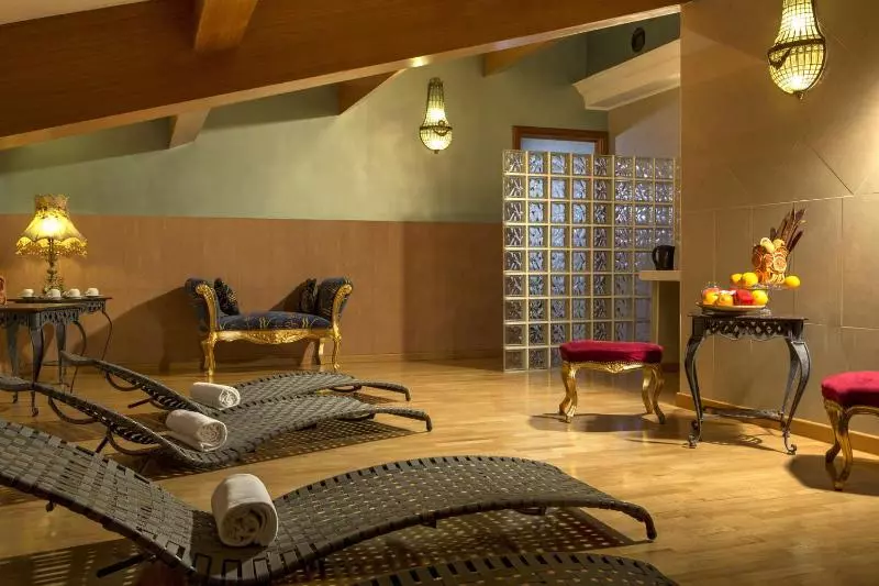 هتل Golden Tulip Rome Piram