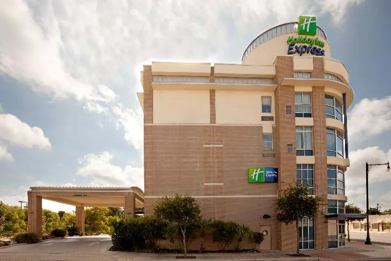 Holiday Inn Express Hotel & Suites San Antonio Rivercenter Area, An Ihg