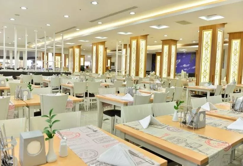 בית מלון כפרי Holiday Village Turkiye