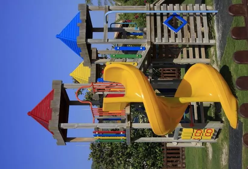 בית מלון כפרי Holiday Village Turkiye