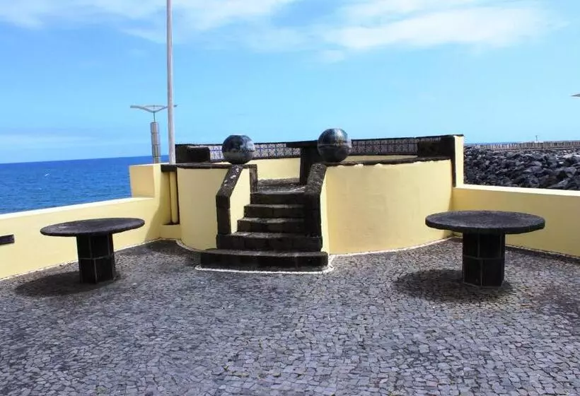 Отель Vinha Da Areia Beach