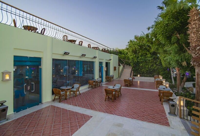 استراحتگاه Sierra Sharm El Sheikh