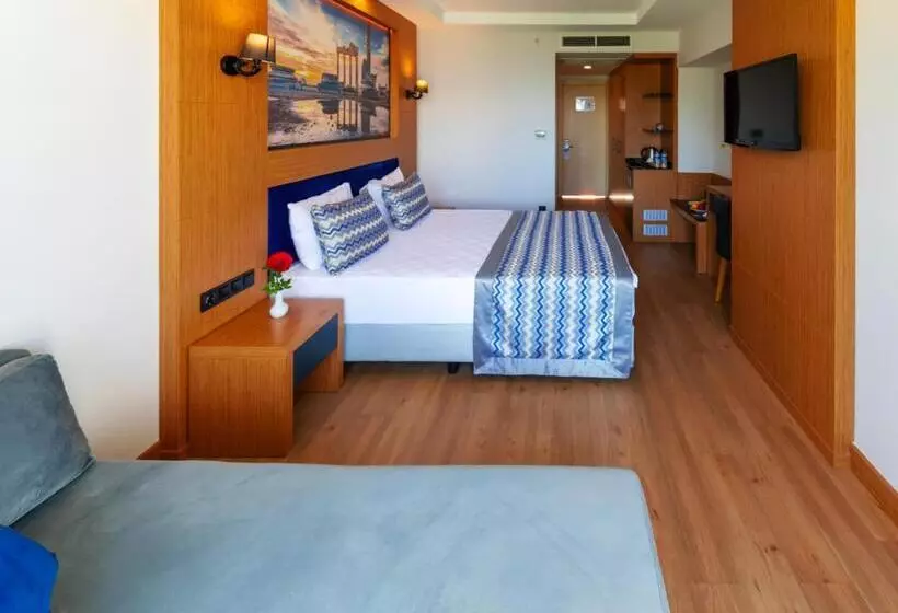 Sealife Buket Resort & Beach Hotel - Ultra All Inclusive