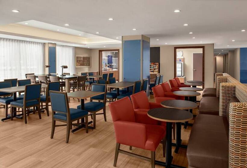 酒店 Holiday Inn Express & Suites Woodside Laguardia Airport
