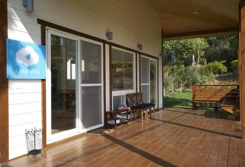 هتل I Sky Villa