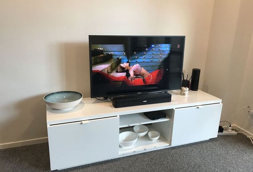 בית מלון כפרי Sam Family Home