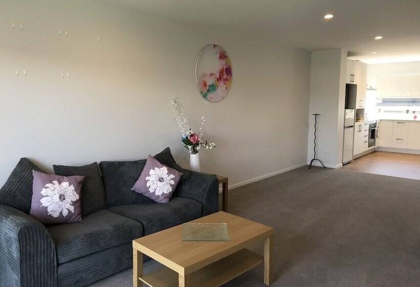 בית מלון כפרי Sam Family Home