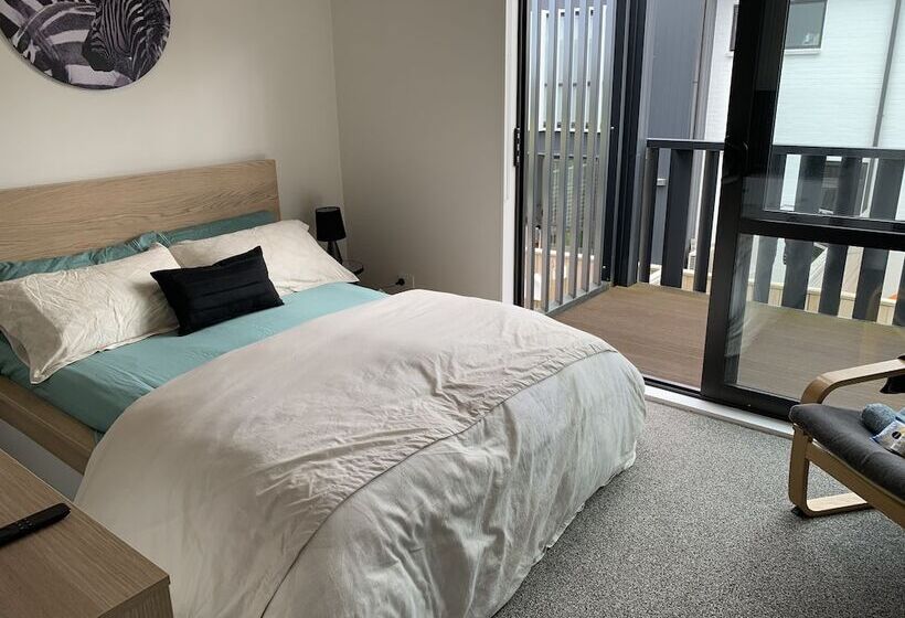 בית מלון כפרי Sam Family Home