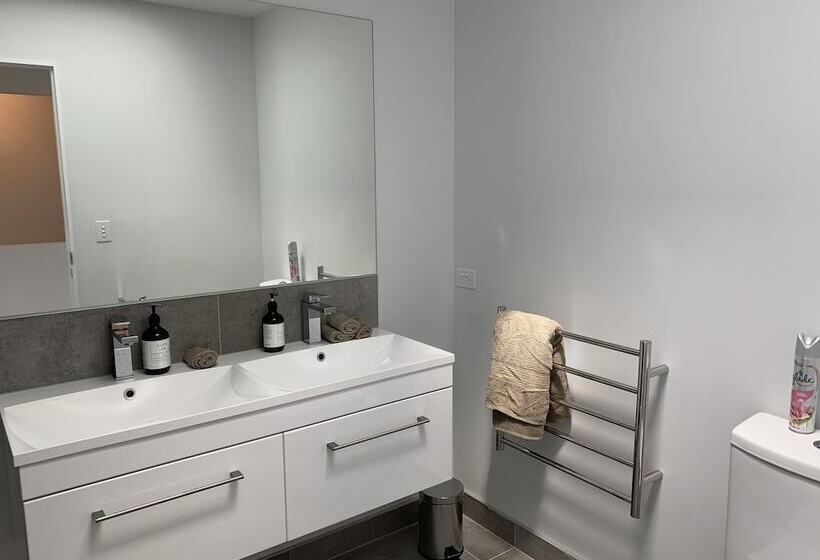 בית מלון כפרי Sam Family Home