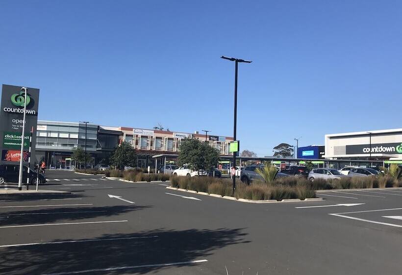 בית מלון כפרי Sam Family Home