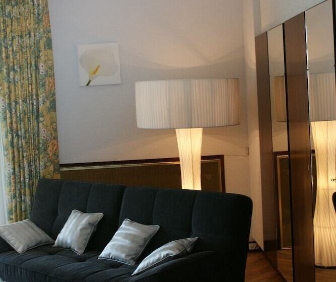 هتل Villa Ayrault