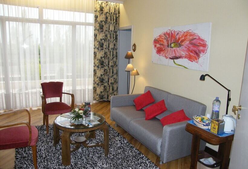 هتل Villa Ayrault