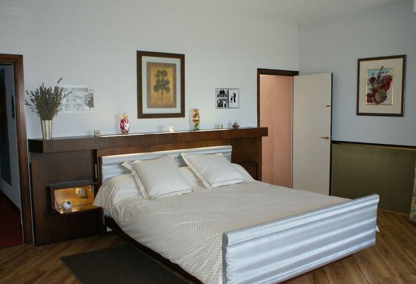 هتل Villa Ayrault