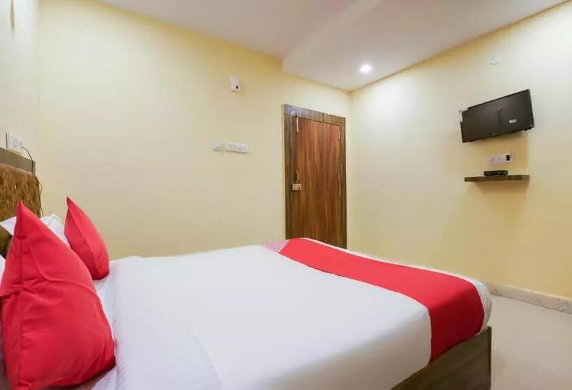 ホテル R Square Stay Near Lb Nagar Metro