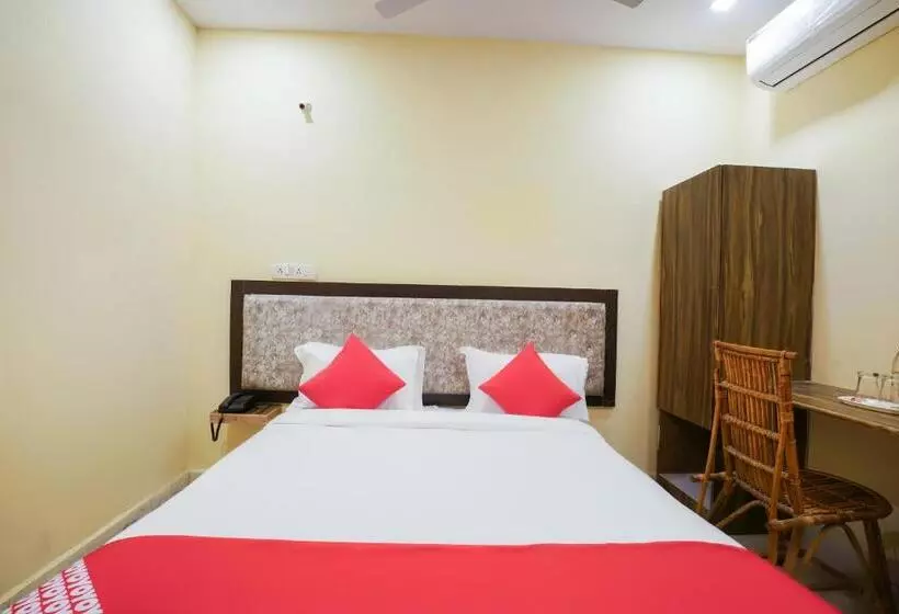 ホテル R Square Stay Near Lb Nagar Metro