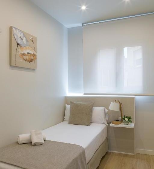 Apartamentos Turisticos Madanis