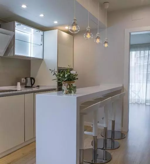 Apartamentos Turisticos Madanis