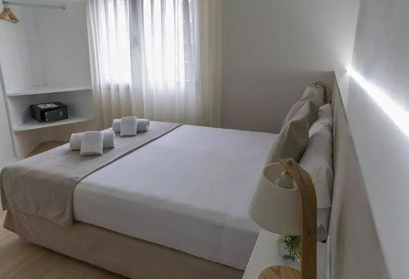 Apartamentos Turisticos Madanis