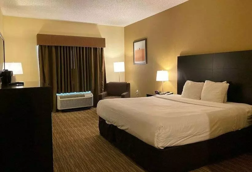 Отель Baymont By Wyndham Houston North