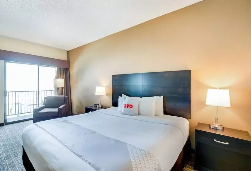 Отель Baymont By Wyndham Houston North